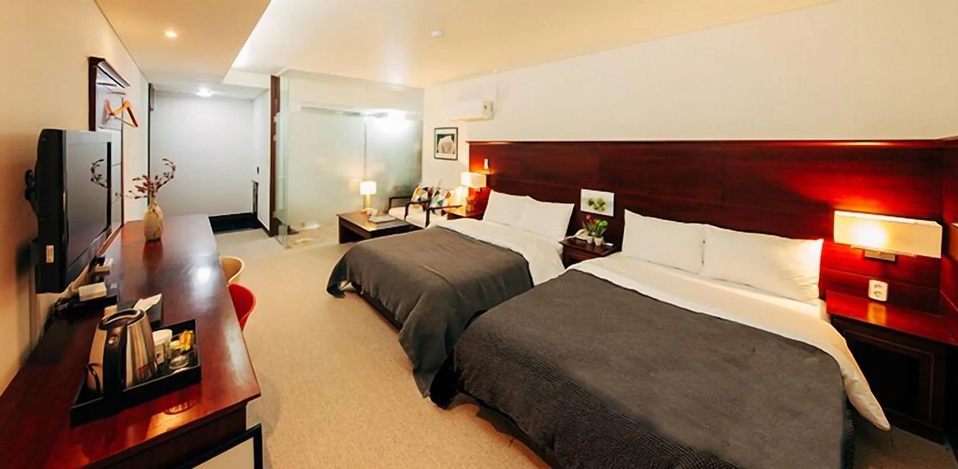 Hotel Airstay Incheon 3*,